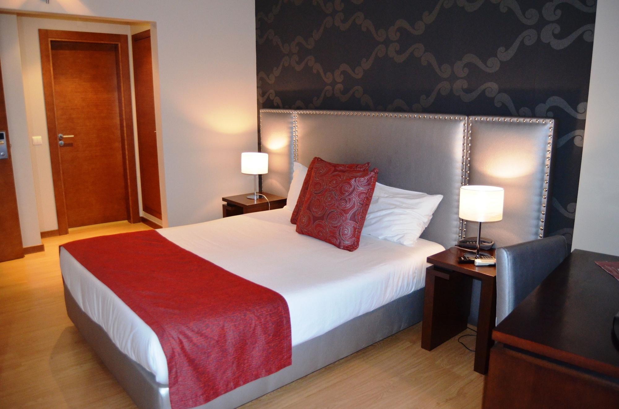 Hotel Torres Novas Extérieur photo