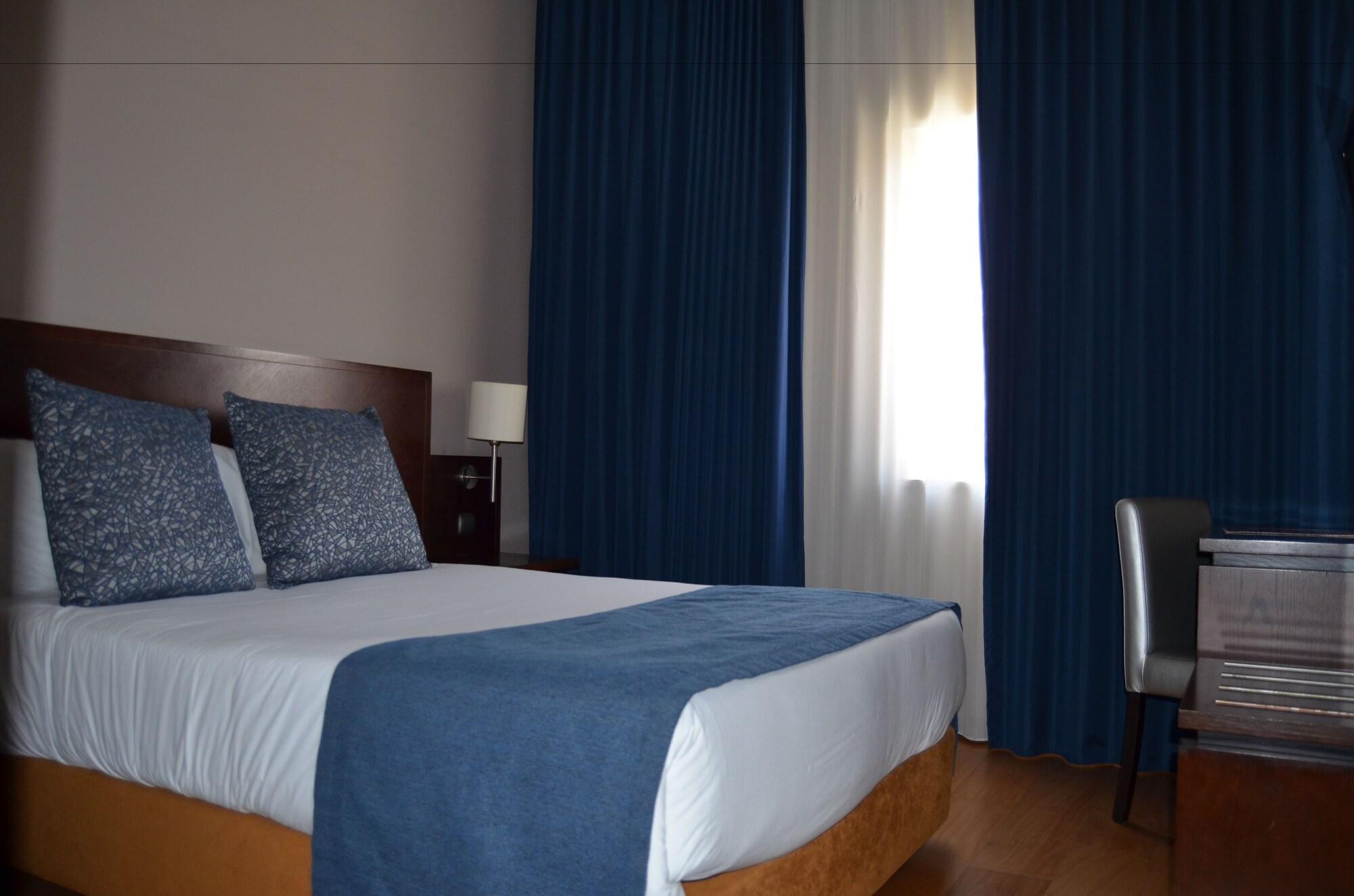 Hotel Torres Novas Extérieur photo