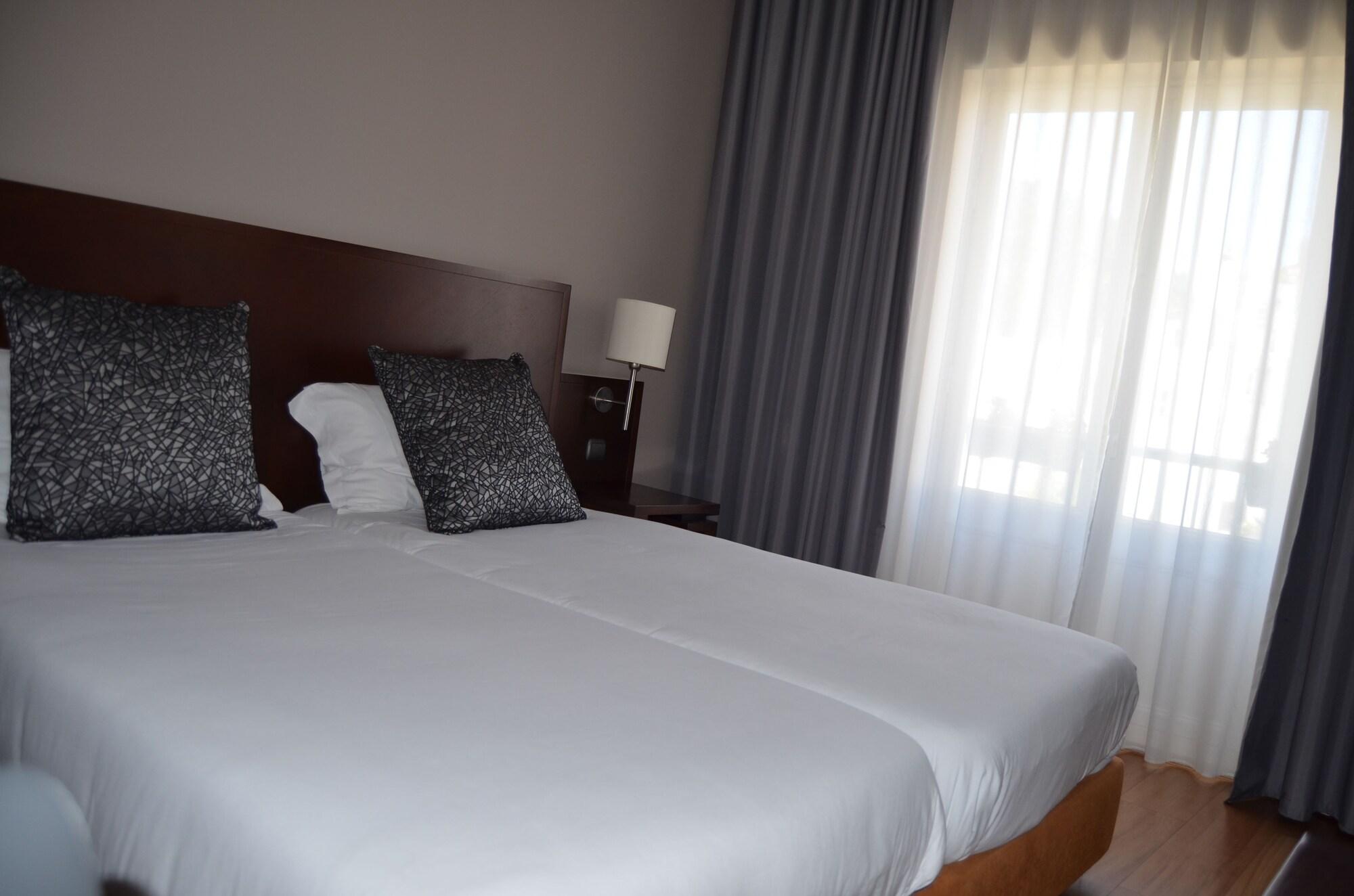Hotel Torres Novas Extérieur photo